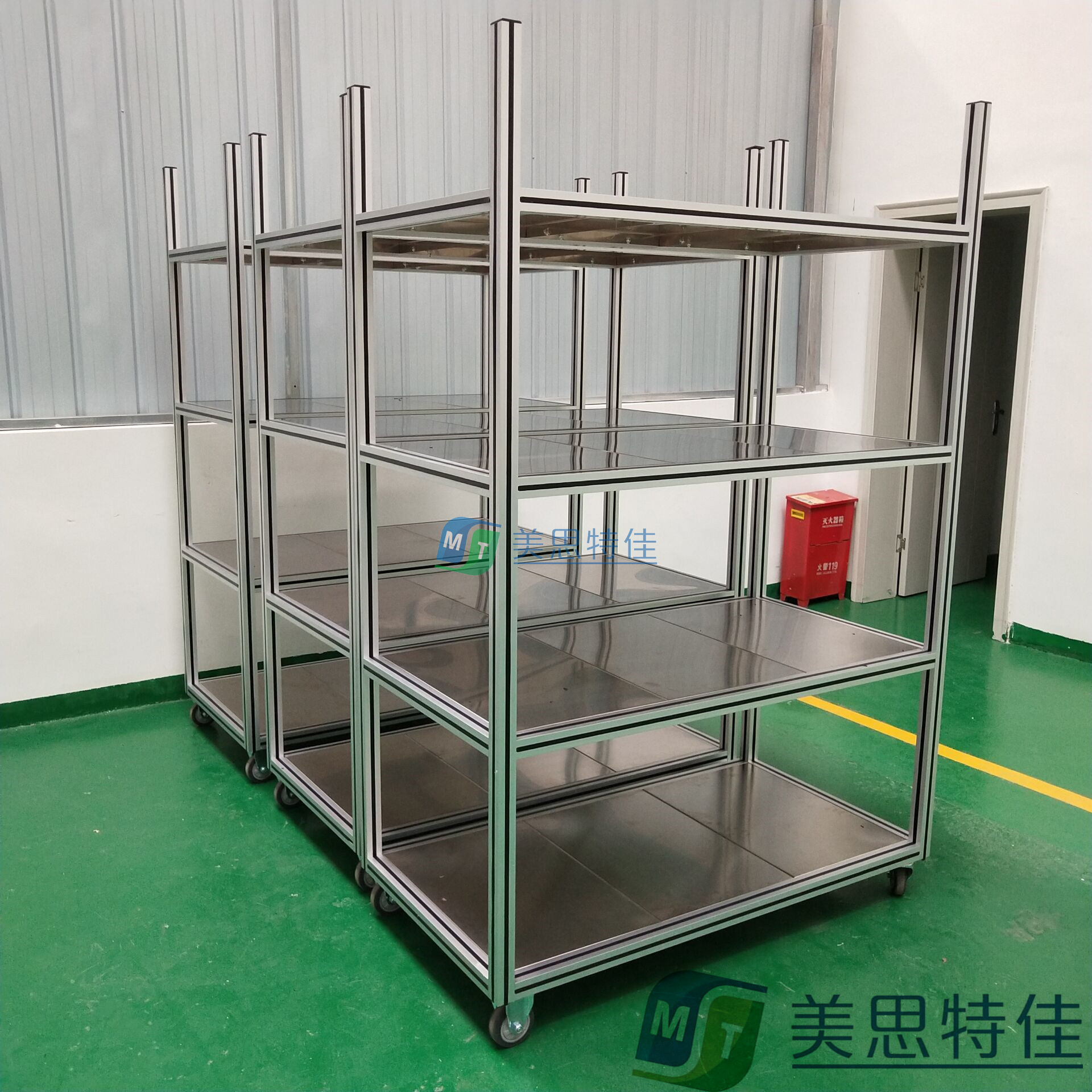 汽車燈飾置物架
